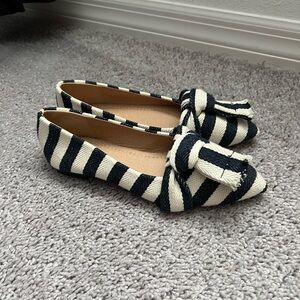 NWOT Navy Blue and White Stripe Flats 6